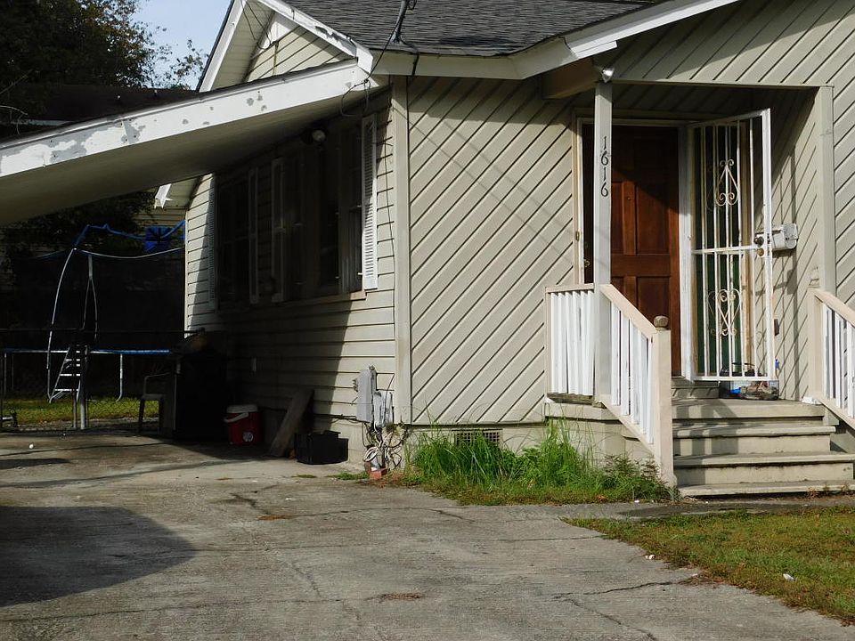 2nd image of 1616 Larry St