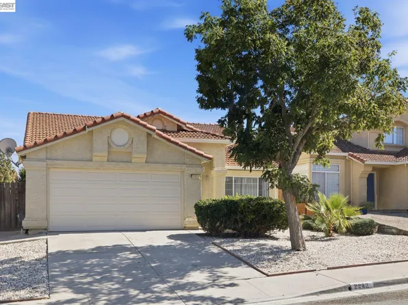 2222 Woodhill Dr, Pittsburg, CA 94565