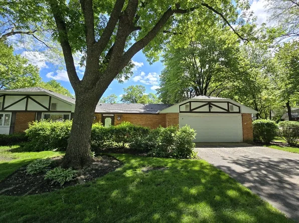 21 Duxbury St, Rolling Meadows, IL 60008
