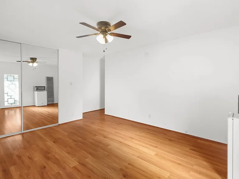 1642 S Westgate Ave #1 — Photo 2