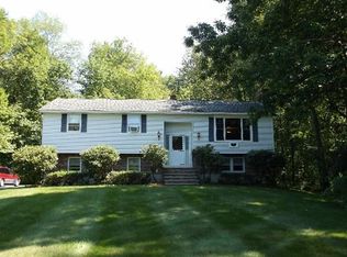 701 Marsh Hill Rd, Dracut, MA 01826