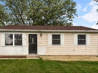 200 Valley Dr, Bolingbrook, IL