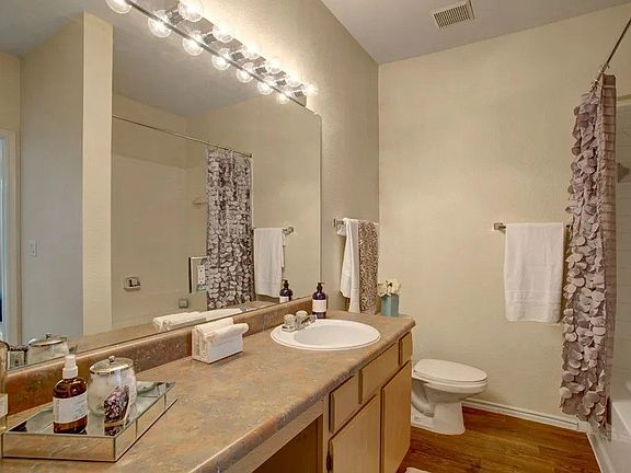 5th image of 7350 S Garnett Rd #138