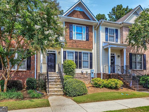 3rd image of 2828 Langford Commons Dr