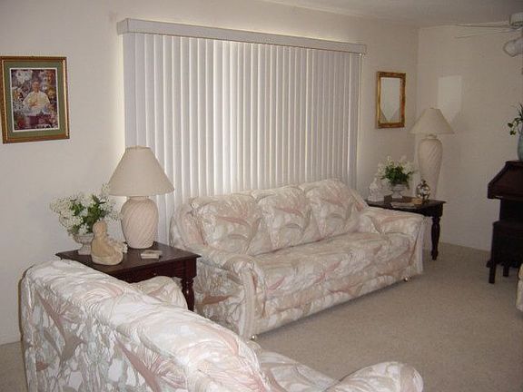 3rd image of 1505 N Lake Dr