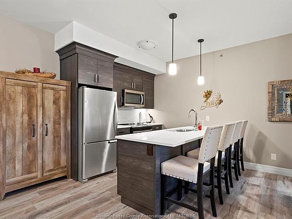 5th image of 5840 Newman Blvd #304