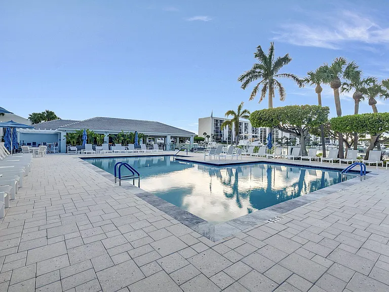 2707 N Ocean Blvd #306D — Photo 43