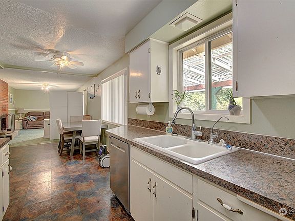 5th image of 24009 NE 92nd Avenue