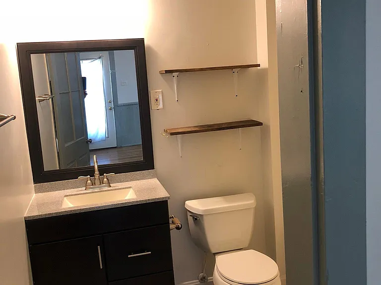 816 Milton St #816 — Photo 6