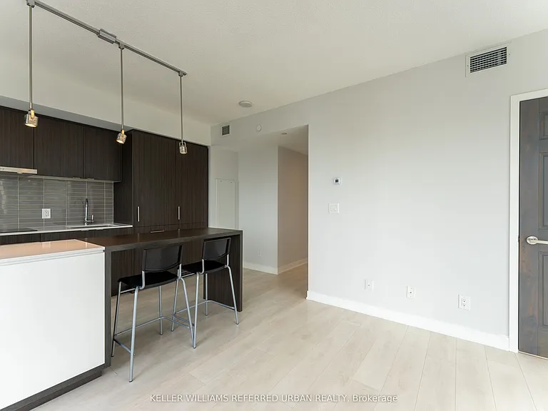 88 Harbour St #3207 — Photo 4