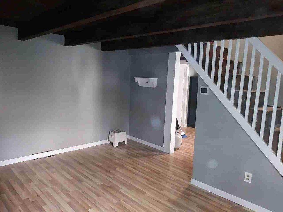 1st image of 163 Phillips Ave
