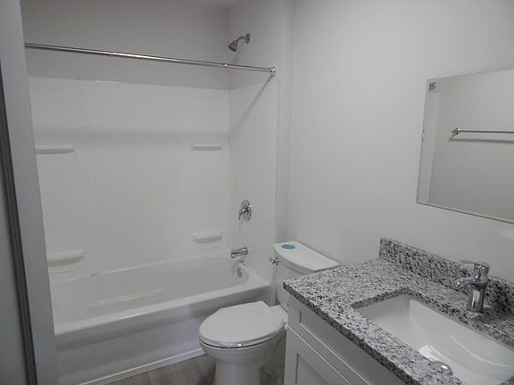 3rd image of 303 Stone St #1A