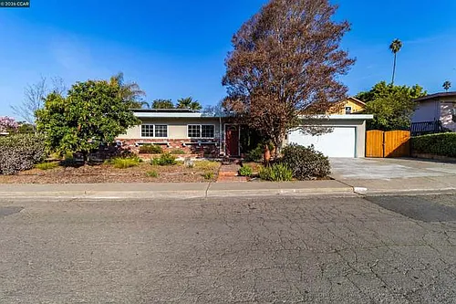 208 Los Gatos Ave Photo 1 208 Los Gatos Ave Photo 1