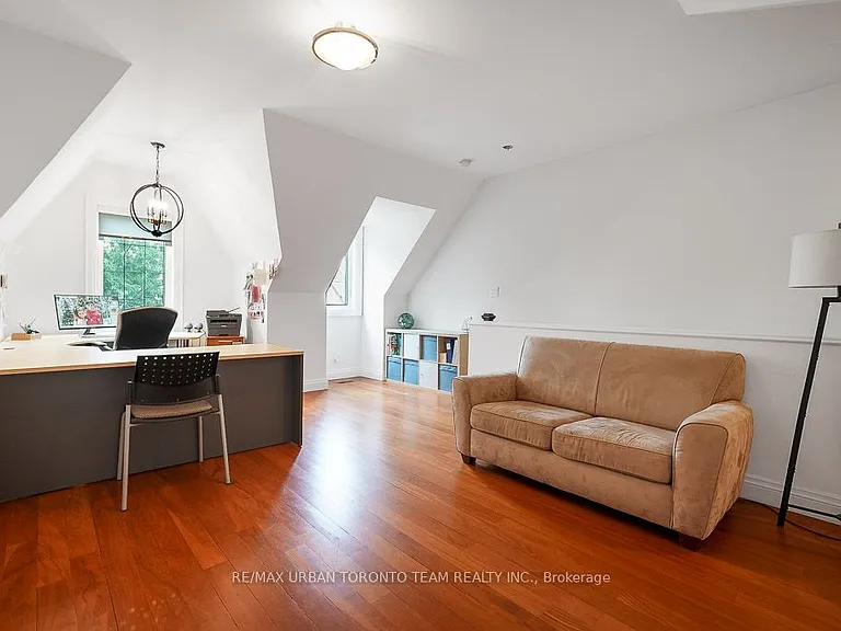 21A Grove Ave — Photo 18