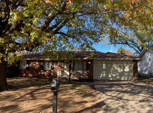 1625 E Hanover St, Springfield, MO 65804