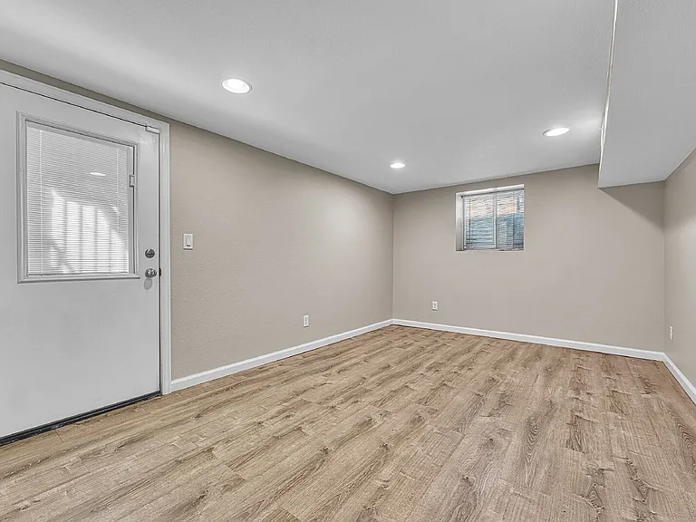 1411 Clayton St #4 — Photo 7