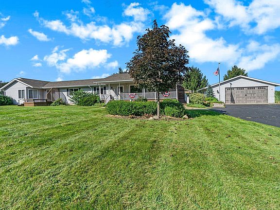 3rd image of 12505 Park Hill Ln