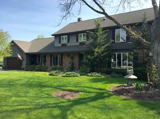 3812 Great Hill Rd, Crystal Lake, IL 60012