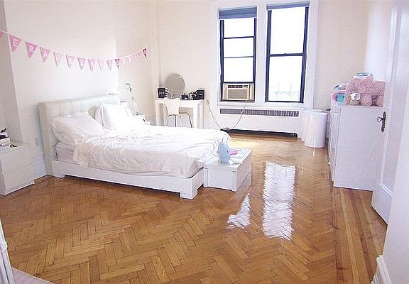 4th image of 175 W 72nd St #5G