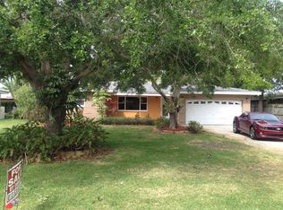 5752 Bayshore Dr, Seminole, FL 33772