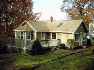 40 Ellisville Dr, Plymouth, MA 02360