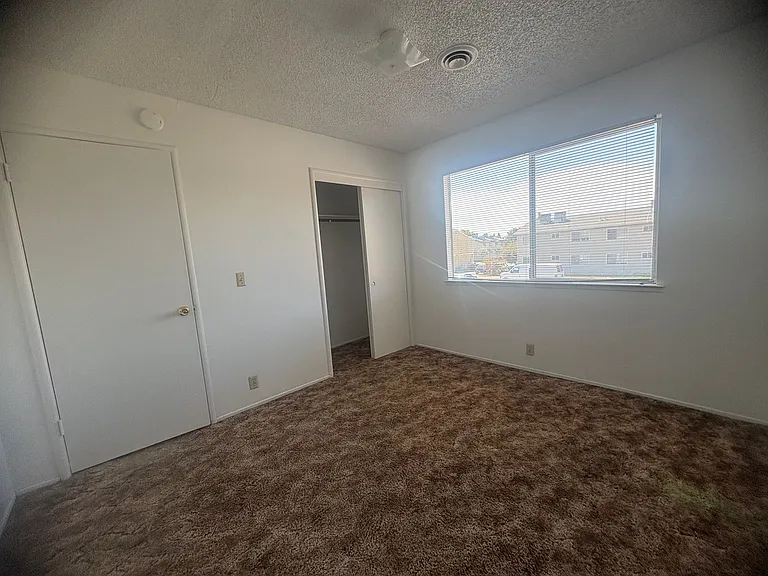 1590 Alfred Way — Photo 28