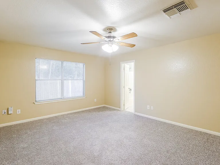 15515 Waverly Dr — Photo 9