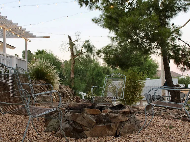 24201 Conejo Dr — Photo 15