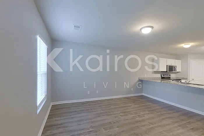 318 Sunrise Cir — Photo 4