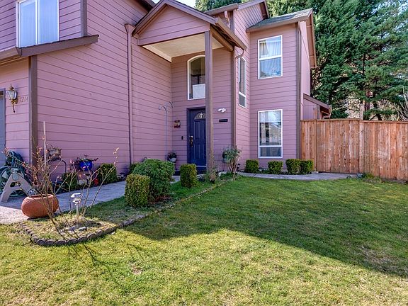 2nd image of 7214 NE 65th Pl
