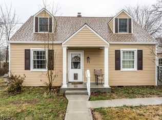 71 N Adamsville Rd, Somerville, NJ 08876