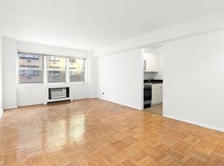 321 E 45th St APT 7B, New York, NY 10017