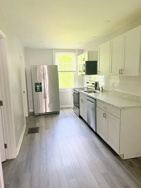 2 bed, 1200 sqft, $1,400 — Photo 3