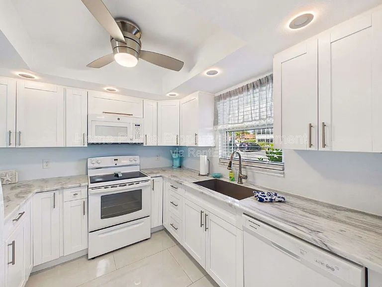 300 Valley Stream Dr #3D — Photo 9