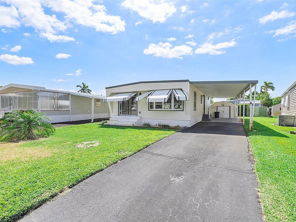 1st image of 5440 SW Hiacinth Court