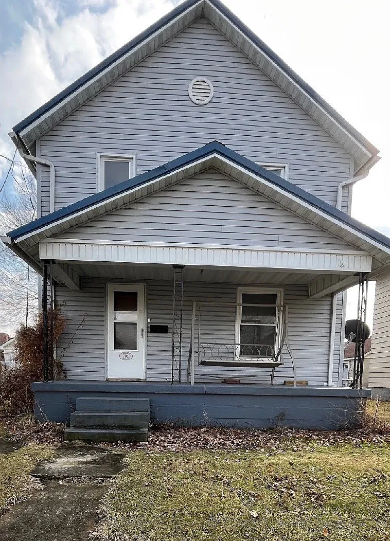 Woodrow Ave — Photo 1