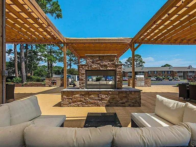 Hunters Pointe Outdoor Amenity