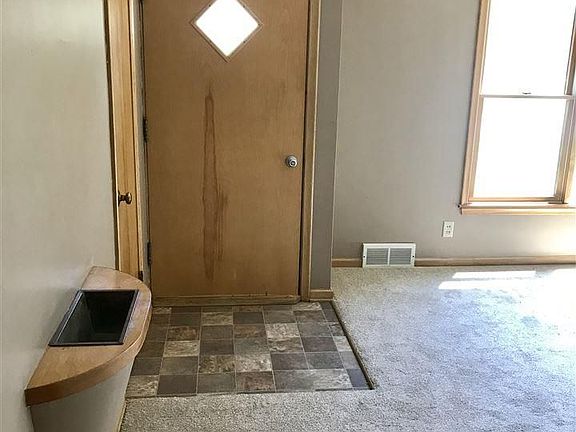 2nd image of 348 W 21st Ave