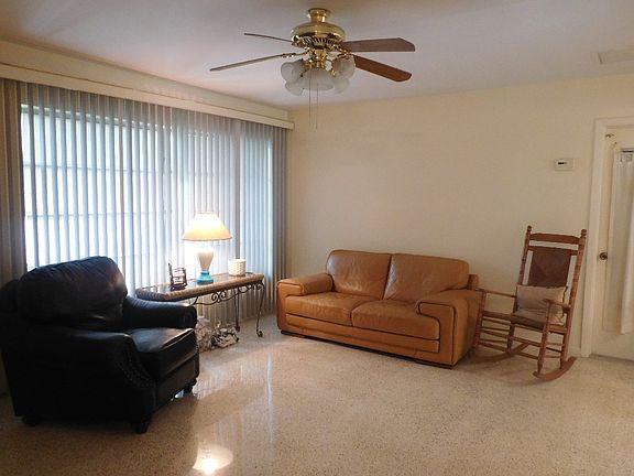 4th image of 770 17th Ave