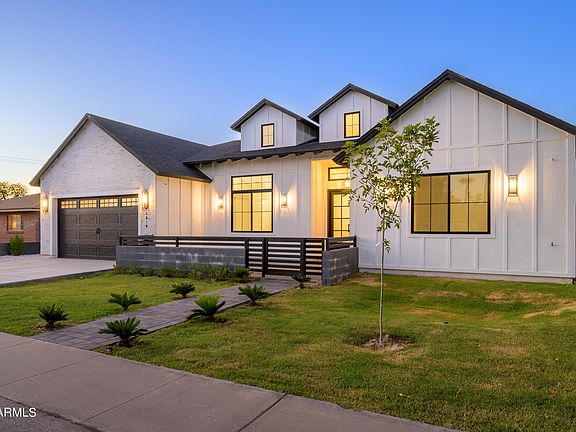 3rd image of 3810 E CLARENDON Avenue