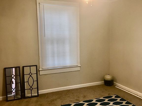 3rd image of 413 Tracy St #B