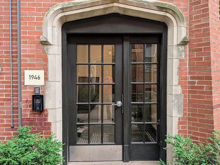 1946 N Spaulding Ave #2B — Photo 15