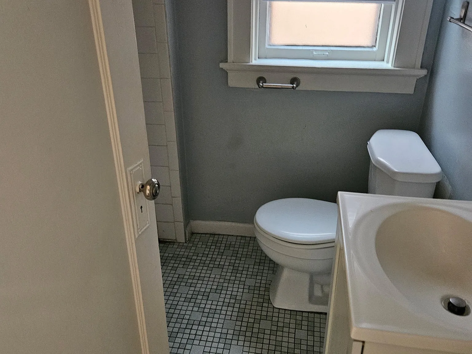 2 bed, 1000 sqft, $1,200 — Photo 4