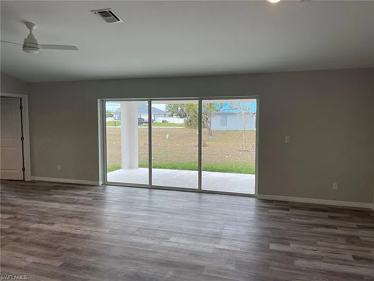 3222 Santa Barbara Blvd N — Photo 2