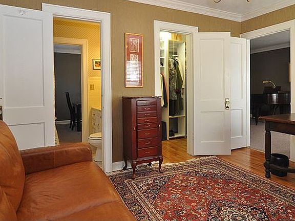 3rd image of 4538 Jarboe St