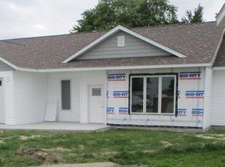 820 N Barela Cir, Centralia, MO 65240