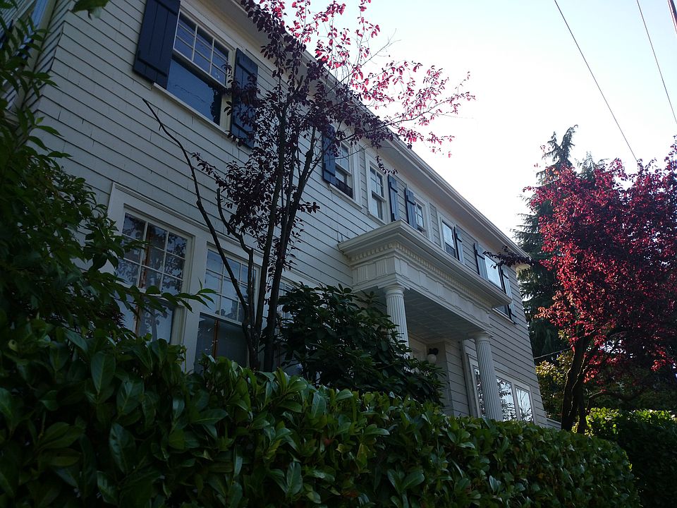 2nd image of 1817 NE 50th St