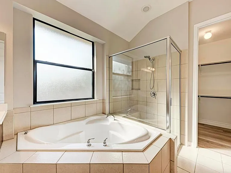 6805 Barstow Ct — Photo 21