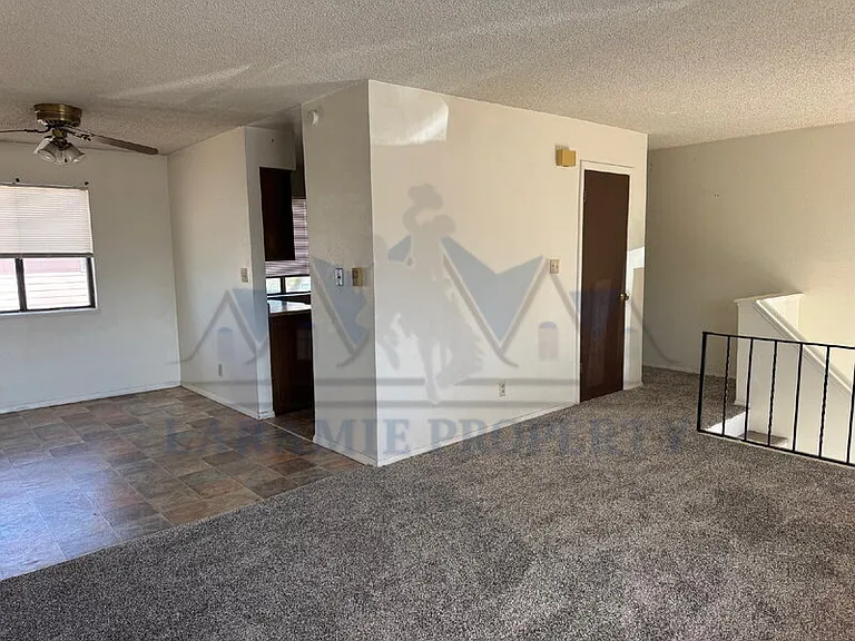 714 Downey St #21 — Photo 4