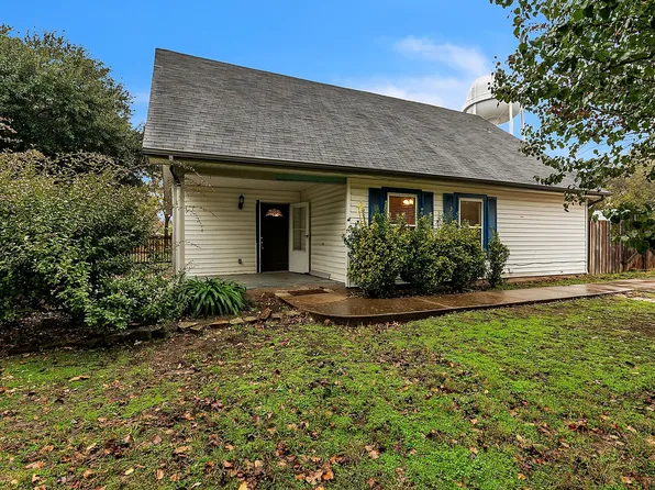 209 Trailwind St, Gun Barrel City, TX 75156